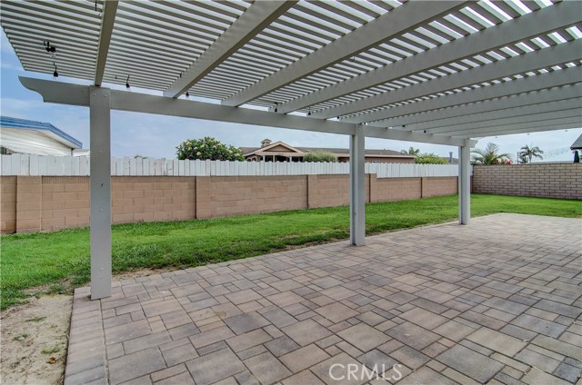 Detail Gallery Image 15 of 20 For 9811 Fair Tide Cir, Huntington Beach,  CA 92646 - 4 Beds | 2 Baths
