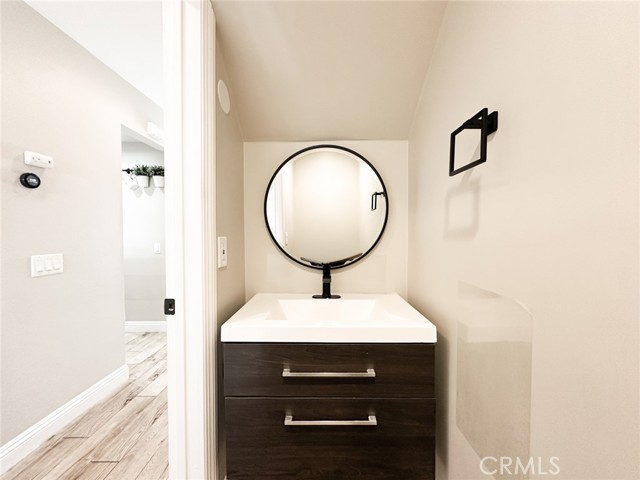 Detail Gallery Image 3 of 18 For 37 Abbeywood, Aliso Viejo,  CA 92656 - 2 Beds | 1/1 Baths