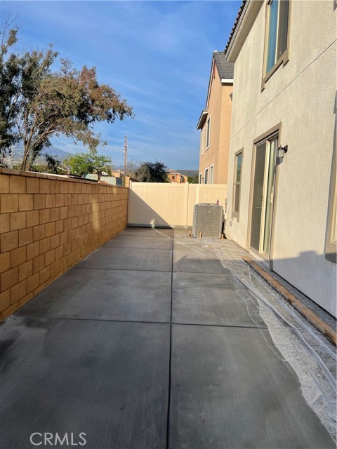 13413 Limestone Drive, Yucaipa CA: https://media.crmls.org/medias/209657dc-691e-44b5-b5e3-cce63b9f453f.jpg