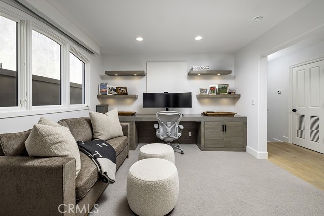 Detail Gallery Image 26 of 63 For 704 via Lido Nord, Newport Beach,  CA 92663 - 4 Beds | 4/1 Baths