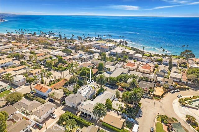 Detail Gallery Image 35 of 38 For 552 Cypress a,  Laguna Beach,  CA 92651 - 2 Beds | 2 Baths