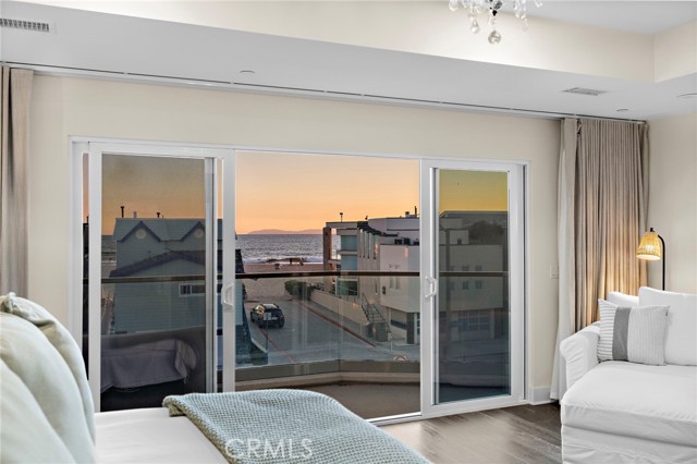 Detail Gallery Image 23 of 43 For 5512 Seashore, Newport Beach,  CA 92663 - 3 Beds | 3 Baths