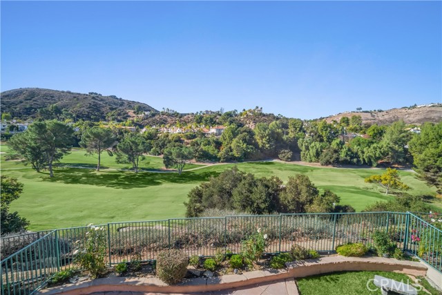 Detail Gallery Image 17 of 19 For 3815 Calle Joaquin, Calabasas,  CA 91302 - 4 Beds | 2/1 Baths