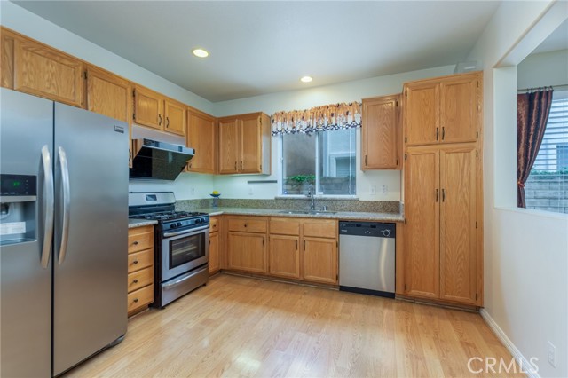 Detail Gallery Image 13 of 32 For 1654 Rush Haven Way, Simi Valley,  CA 93065 - 3 Beds | 2/1 Baths