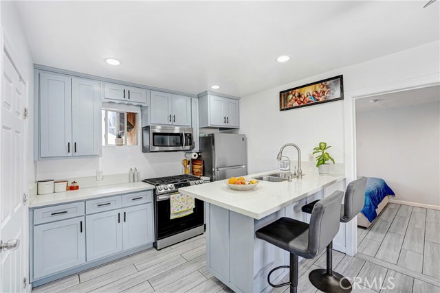 Detail Gallery Image 25 of 33 For 810 E 87th, Los Angeles,  CA 90002 - 4 Beds | 2 Baths