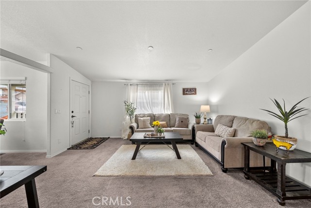 Detail Gallery Image 5 of 38 For 229 Chaparral, Frazier Park,  CA 93225 - 4 Beds | 2 Baths