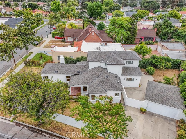 1017 Cordova Avenue, Glendale CA: https://media.crmls.org/medias/2098f724-7217-4cfe-a82e-ec2fc08367cd.jpg