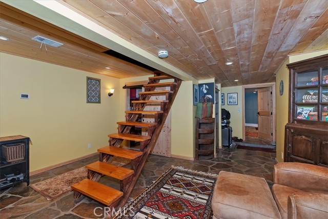 Detail Gallery Image 20 of 52 For 851 Cottage Grove, Lake Arrowhead,  CA 92352 - 2 Beds | 2 Baths