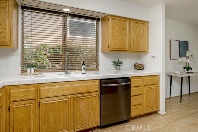 Detail Gallery Image 19 of 36 For 8314 E Quiet Canyon Ct, Anaheim Hills,  CA 92808 - 3 Beds | 2/1 Baths