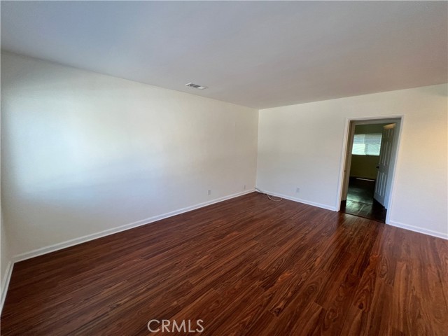 Detail Gallery Image 9 of 15 For 16836 Covello St, Lake Balboa,  CA 91406 - 2 Beds | 1 Baths