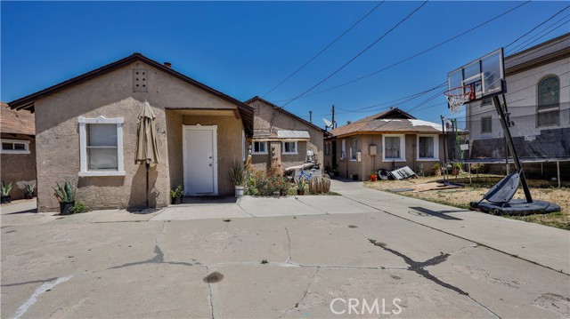 120 W Heald Avenue, Lake Elsinore CA: https://media.crmls.org/medias/209b68ca-f34e-4835-9249-901a912b69de.jpg