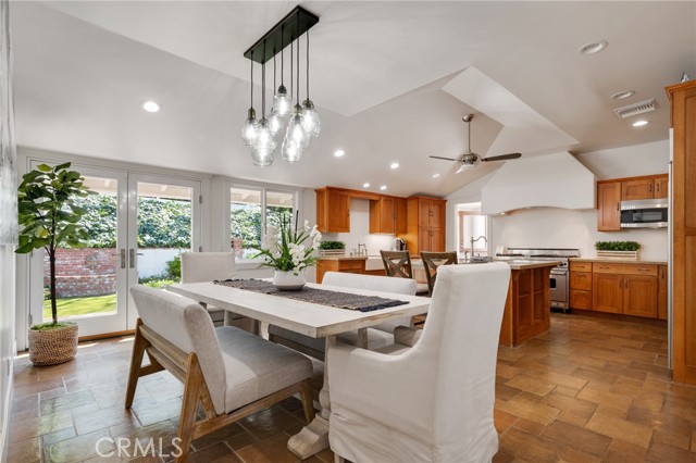 62 Strawberry Lane, Rolling Hills Estates, California 90274, 3 Bedrooms Bedrooms, ,2 BathroomsBathrooms,Residential,Sold,Strawberry Lane,SB22081862