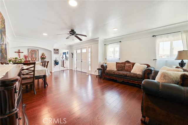 Detail Gallery Image 7 of 33 For 704 Kilson Dr, Santa Ana,  CA 92701 - 3 Beds | 1 Baths