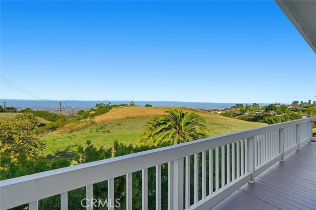 Detail Gallery Image 4 of 69 For 6045 Montemalaga, Rancho Palos Verdes,  CA 90275 - 4 Beds | 4/1 Baths