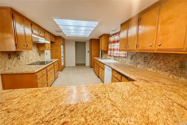 1515 W Avenue O12, Palmdale CA: https://media.crmls.org/medias/209d07d3-06c4-4a9b-8851-f5ac94d0ce6a.jpg