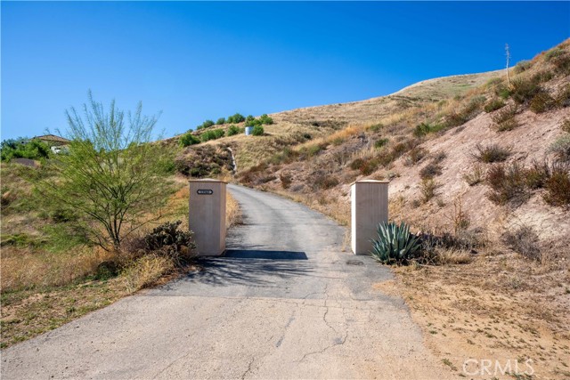 Detail Gallery Image 7 of 75 For 13560 Sego Rd., Agua Dulce,  CA 91390 - 3 Beds | 2 Baths