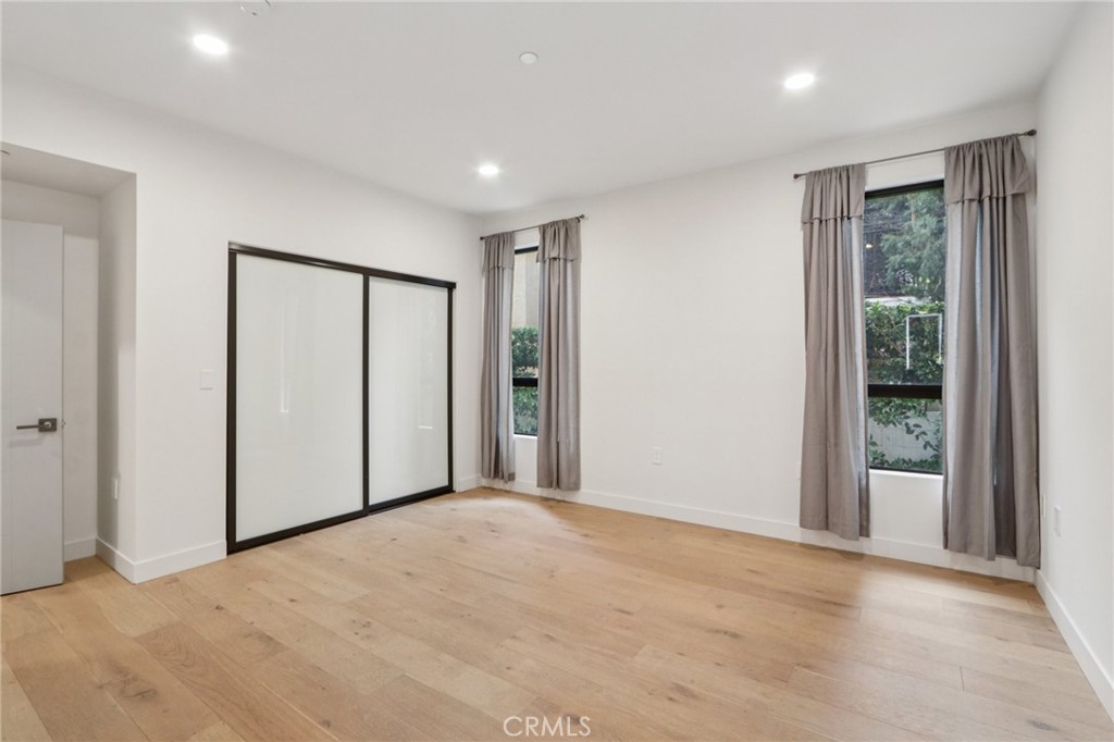 MLS #OC25259730 image #11