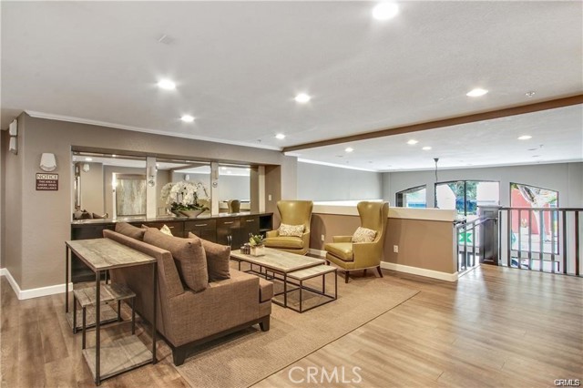 Detail Gallery Image 16 of 21 For 838 Pine Ave #402,  Long Beach,  CA 90813 - 2 Beds | 2 Baths