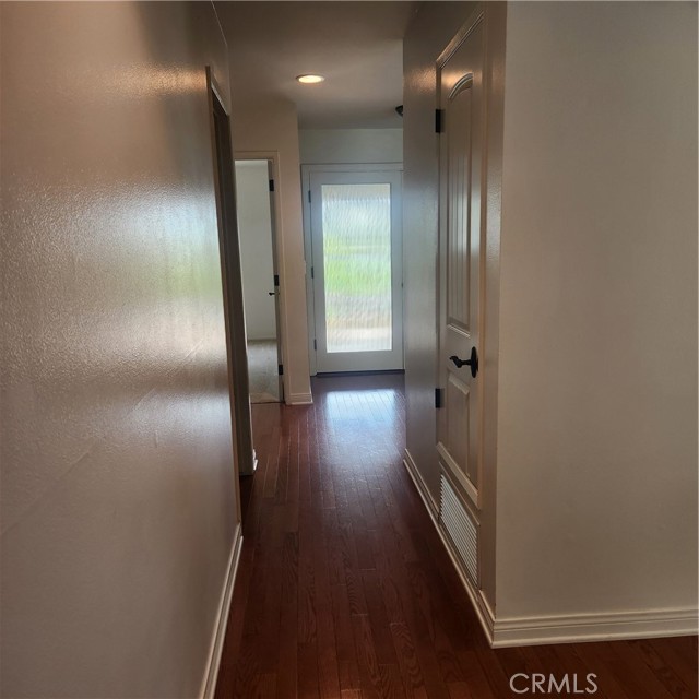 Detail Gallery Image 17 of 18 For 1023 8th St, Manhattan Beach,  CA 90266 - 3 Beds | 2 Baths