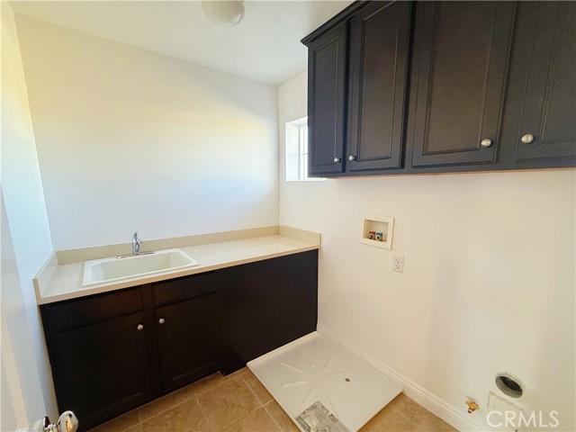 Detail Gallery Image 12 of 15 For 6870 Tourmaline Dr, Corona,  CA 92880 - 5 Beds | 3 Baths