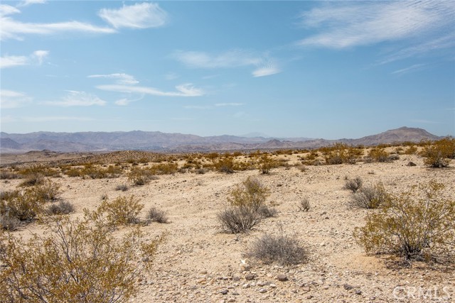 Detail Gallery Image 12 of 18 For 2650 Delaware Ave, Joshua Tree,  CA 92252 - – Beds | – Baths