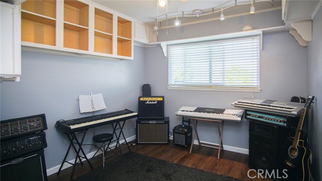 Detail Gallery Image 30 of 48 For 911 E Evergreen Ave, Santa Maria,  CA 93454 - 4 Beds | 2 Baths