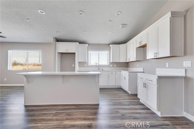 Detail Gallery Image 6 of 30 For 1230 Savanna Dr, Barstow,  CA 92311 - 4 Beds | 3 Baths