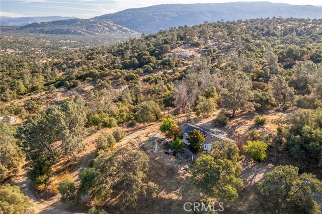 34689 Whispering Springs Lane, Tollhouse CA: https://media.crmls.org/medias/20a1d268-3d86-494d-833b-068816248080.jpg