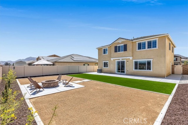 Detail Gallery Image 2 of 40 For 28300 Abbey, Menifee,  CA 92585 - 4 Beds | 2/1 Baths