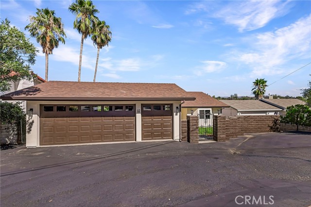112 Acacia Avenue, Oroville CA: https://media.crmls.org/medias/20a21761-0c9c-4a6f-9b7d-83e98d10e30b.jpg