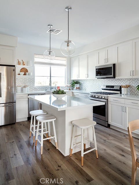Detail Gallery Image 3 of 5 For 22305 Sage Ct, Torrance,  CA 90502 - 4 Beds | 3/1 Baths