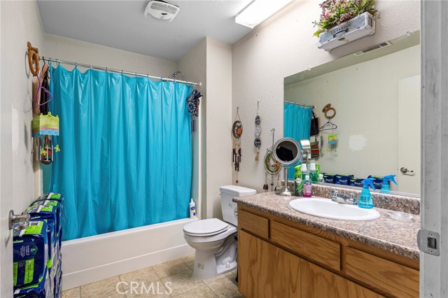 Image 15 of 37 For 3240 4th St  