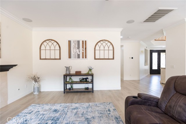 35183 Flamingo Way, Winchester CA: https://media.crmls.org/medias/20a2e9f5-9ce6-4766-a162-7c64722886c6.jpg