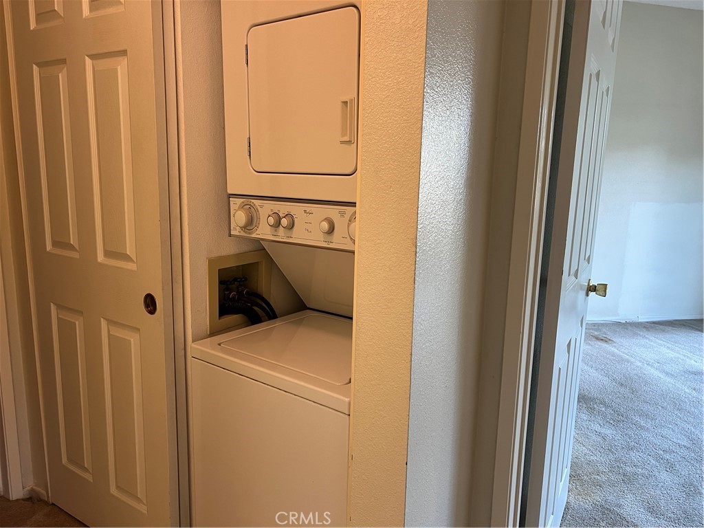 https://media.crmls.org/medias/20a3d0b4-9da2-4aad-b916-5409f6b8a6e9.jpg?preset=X-Large