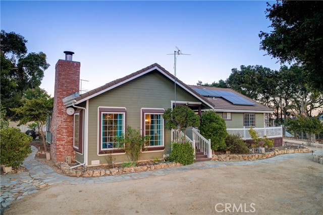 4350 Vineyard Drive, Paso Robles, CA, 93446 4350 Vineyard Drive, Paso Robles, CA, 93446