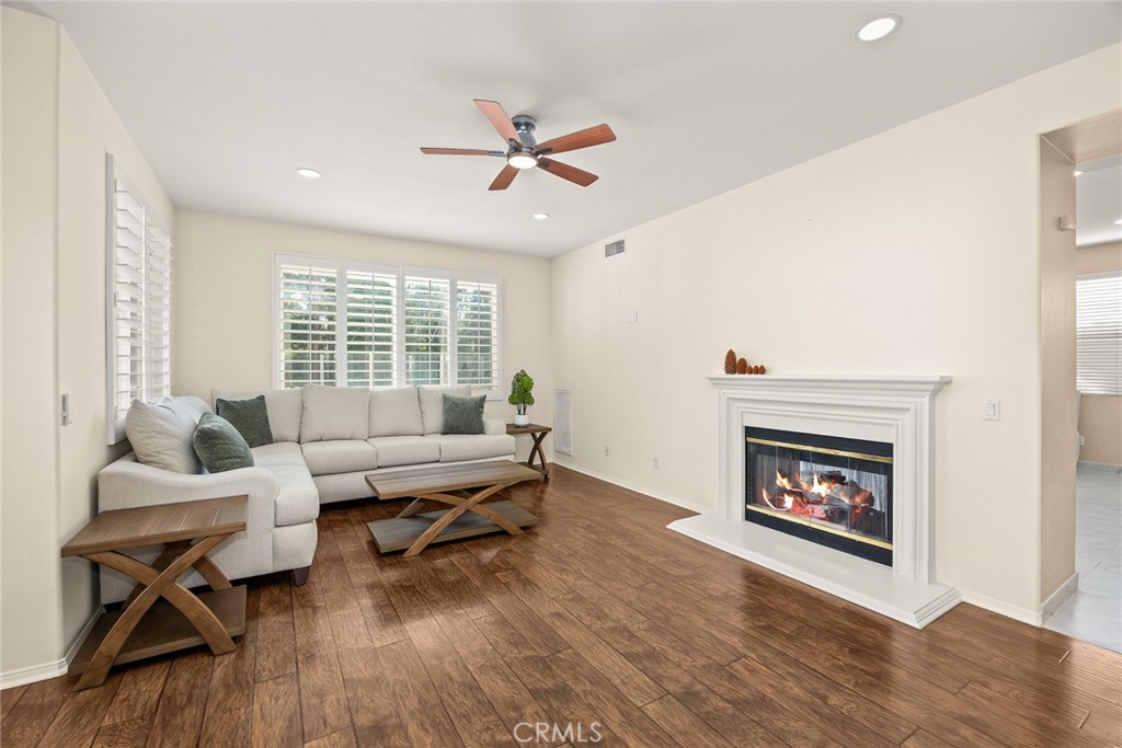 MLS #WS25274833 image #5