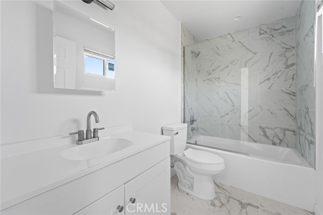 18656 Runnymede Street, Reseda CA: https://media.crmls.org/medias/20a5064e-2245-4bef-84c7-04d2b3dacf69.jpg