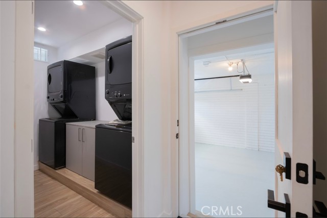 Detail Gallery Image 23 of 24 For 1346 N Stanley Ave #1,  Los Angeles,  CA 90046 - 4 Beds | 4/1 Baths