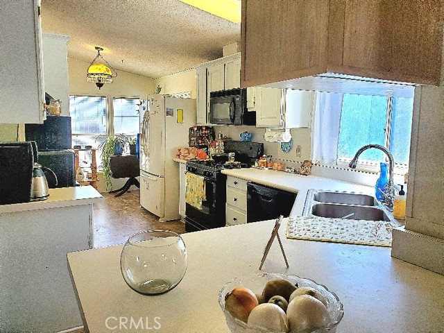 Detail Gallery Image 9 of 47 For 21621 Sandia Rd #59,  Apple Valley,  CA 92308 - 3 Beds | 2 Baths