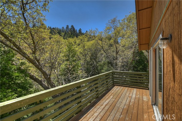 Detail Gallery Image 12 of 30 For 543 Community Dr, Lake Arrowhead,  CA 92352 - 3 Beds | 1/1 Baths