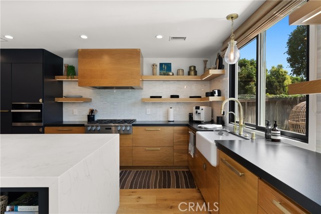 20 Whistling Isle, Irvine CA: https://media.crmls.org/medias/20a5d651-a207-4cc6-9d5e-71804e910d2f.jpg