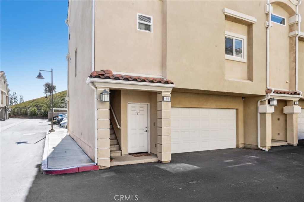 2810 Green River Road #103