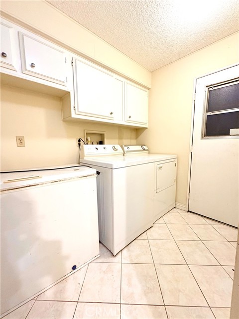 Detail Gallery Image 10 of 40 For 1919 W Coronet Ave #9,  Anaheim,  CA 92801 - 3 Beds | 2 Baths