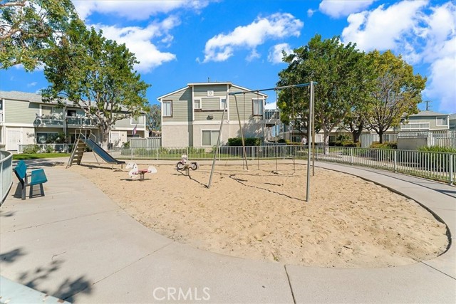 Detail Gallery Image 25 of 27 For 926 W Philadelphia #57,  Ontario,  CA 91762 - 2 Beds | 2/1 Baths