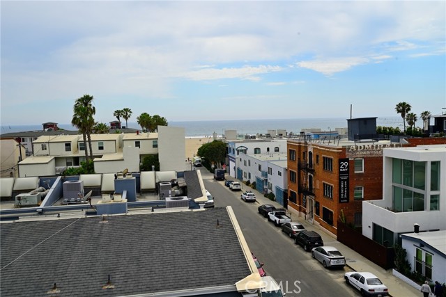 44 48 Navy Street, Venice CA: https://media.crmls.org/medias/20a7057f-294c-44c7-b872-a034e14b2d76.jpg