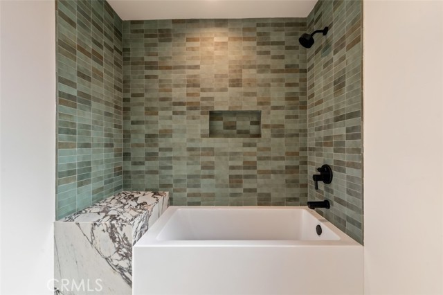 Detail Gallery Image 33 of 46 For 8960 Oak Park, –,  CA 91325 - 4 Beds | 3/1 Baths