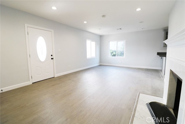 12017 Roscoe Boulevard photo 5