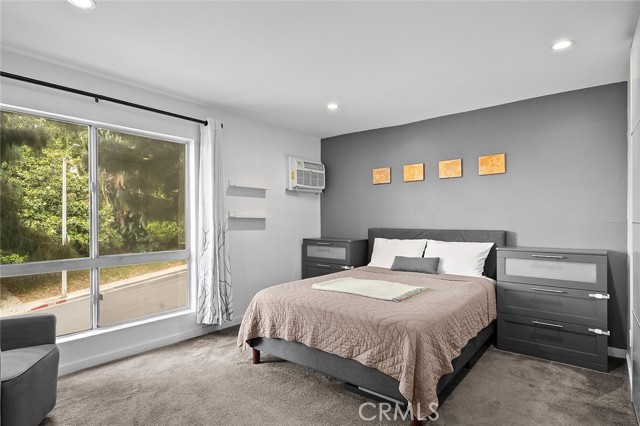 1222 N Olive Dr, West Hollywood CA: https://media.crmls.org/medias/20a91fc5-8f2a-41e4-b2fc-a2cb2efee7ec.jpg