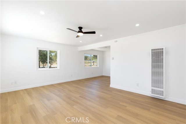 Detail Gallery Image 6 of 22 For 55650 Navajo Trl, Yucca Valley,  CA 92284 - 2 Beds | 1 Baths