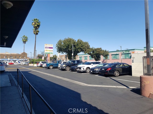 4701 S Broadway, Los Angeles, California 90037, ,Commercial Lease,For Rent,4701 S Broadway,CRPF22230306